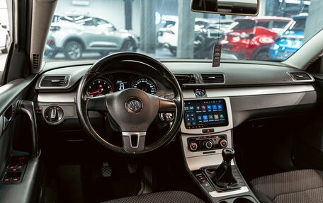 Volkswagen Passat B7, 2011 год, 1 195 000 рублей, 16 фотография