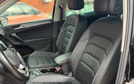 Volkswagen Tiguan II, 2021 год, 2 700 000 рублей, 5 фотография