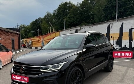 Volkswagen Tiguan II, 2021 год, 2 700 000 рублей, 11 фотография