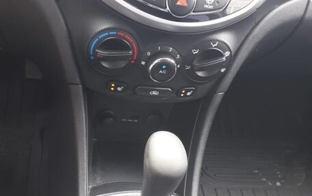 Hyundai Solaris II рестайлинг, 2012 год, 739 000 рублей, 3 фотография
