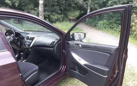 Hyundai Solaris II рестайлинг, 2012 год, 739 000 рублей, 18 фотография