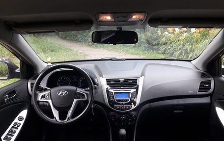 Hyundai Solaris II рестайлинг, 2012 год, 739 000 рублей, 24 фотография