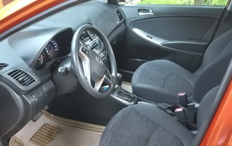 Hyundai Solaris II рестайлинг, 2015 год, 930 000 рублей, 4 фотография