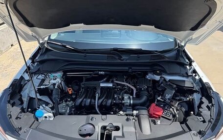 Honda Vezel, 2022 год, 1 930 000 рублей, 13 фотография