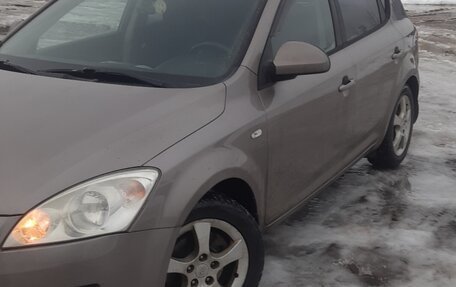 KIA cee'd I рестайлинг, 2008 год, 490 000 рублей, 2 фотография