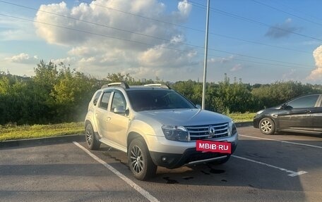 Renault Duster I рестайлинг, 2014 год, 950 000 рублей, 2 фотография