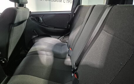 Chevrolet Niva I рестайлинг, 2017 год, 950 000 рублей, 14 фотография