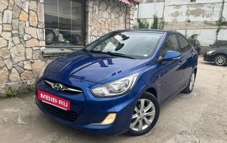 Hyundai Solaris II рестайлинг, 2012 год, 890 000 рублей, 2 фотография