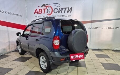 Chevrolet Niva I рестайлинг, 2017 год, 950 000 рублей, 5 фотография