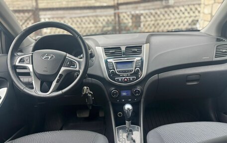 Hyundai Solaris II рестайлинг, 2012 год, 890 000 рублей, 9 фотография