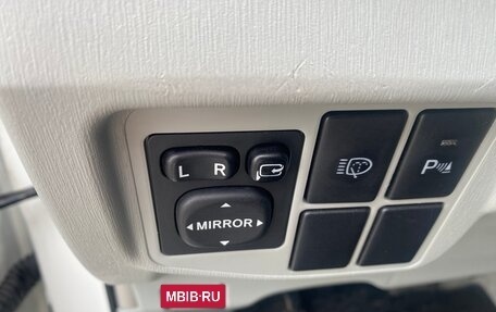 Toyota Prius, 2010 год, 1 450 000 рублей, 8 фотография