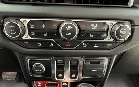 Jeep Wrangler, 2024 год, 8 290 000 рублей, 19 фотография