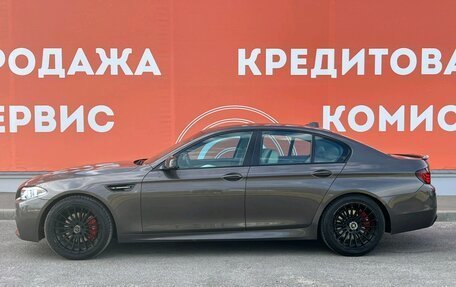 BMW 5 серия, 2011 год, 1 800 000 рублей, 8 фотография