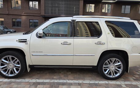 Cadillac Escalade III, 2010 год, 2 250 000 рублей, 5 фотография