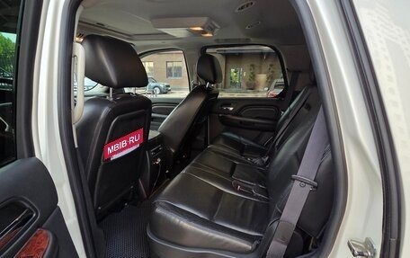 Cadillac Escalade III, 2010 год, 2 250 000 рублей, 15 фотография