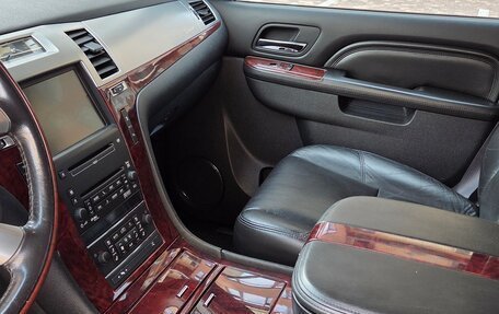 Cadillac Escalade III, 2010 год, 2 250 000 рублей, 22 фотография