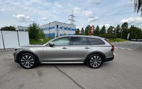 Volvo V90 Cross Country I рестайлинг, 2021 год, 5 170 000 рублей, 7 фотография