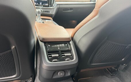 Volvo V90 Cross Country I рестайлинг, 2021 год, 5 170 000 рублей, 12 фотография