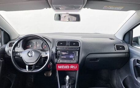 Volkswagen Polo VI (EU Market), 2018 год, 1 325 000 рублей, 21 фотография