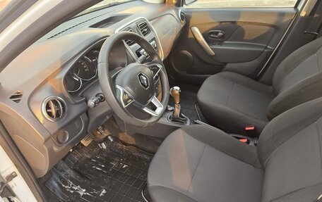 Renault Logan II, 2020 год, 812 000 рублей, 7 фотография