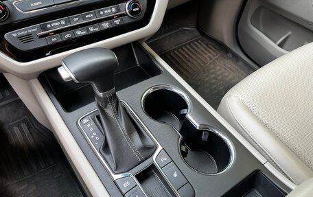 KIA Carnival III, 2019 год, 2 890 000 рублей, 19 фотография
