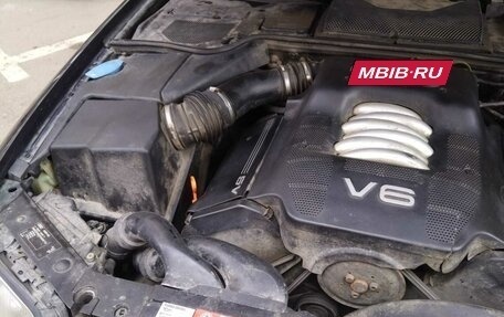 Audi A8, 1998 год, 820 000 рублей, 15 фотография