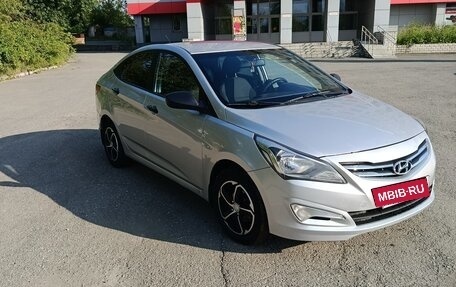 Hyundai Solaris II рестайлинг, 2014 год, 940 000 рублей, 2 фотография