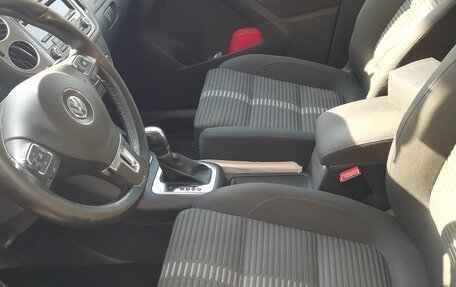 Volkswagen Tiguan I, 2011 год, 990 000 рублей, 8 фотография
