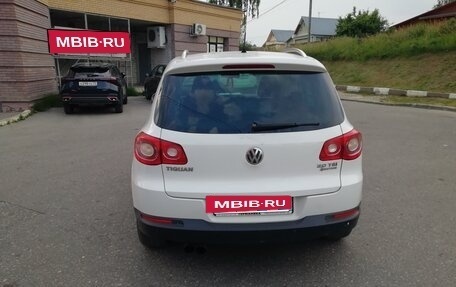 Volkswagen Tiguan I, 2011 год, 990 000 рублей, 4 фотография