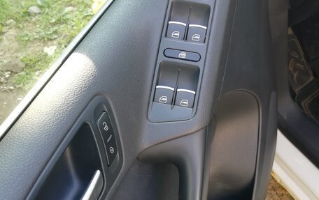 Volkswagen Tiguan I, 2011 год, 990 000 рублей, 18 фотография