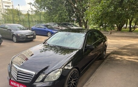Mercedes-Benz E-Класс, 2012 год, 1 900 000 рублей, 2 фотография