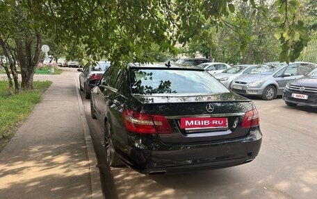 Mercedes-Benz E-Класс, 2012 год, 1 900 000 рублей, 4 фотография