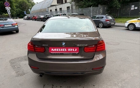 BMW 3 серия, 2013 год, 2 400 000 рублей, 3 фотография
