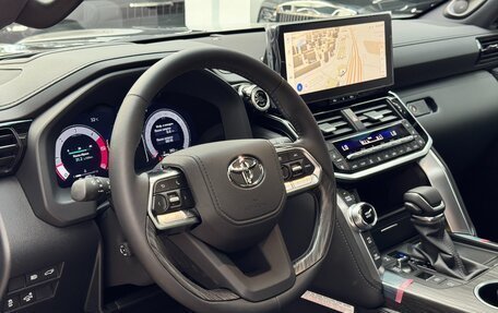Toyota Land Cruiser, 2025 год, 13 150 000 рублей, 20 фотография