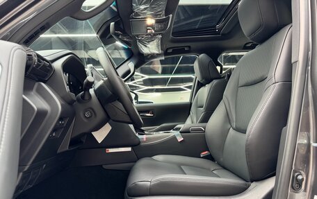 Toyota Land Cruiser, 2025 год, 13 150 000 рублей, 24 фотография