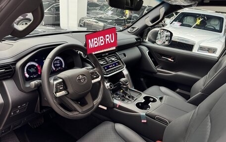 Toyota Land Cruiser, 2025 год, 13 150 000 рублей, 19 фотография