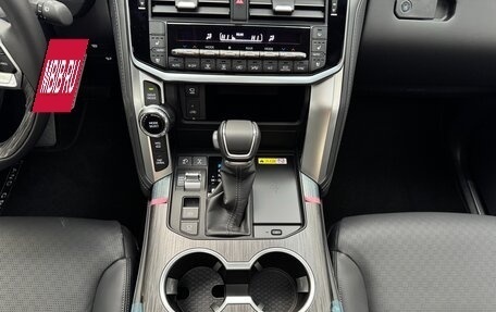 Toyota Land Cruiser, 2025 год, 13 150 000 рублей, 36 фотография