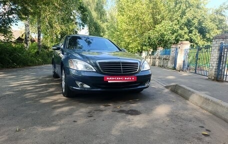 Mercedes-Benz S-Класс, 2007 год, 900 000 рублей, 4 фотография