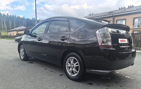 Toyota Prius, 2008 год, 770 000 рублей, 8 фотография