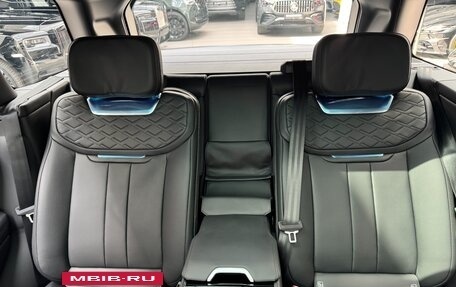 Land Rover Range Rover IV рестайлинг, 2024 год, 28 900 000 рублей, 21 фотография