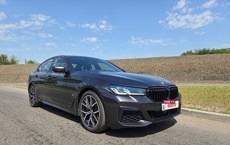 BMW 5 серия, 2020 год, 5 900 000 рублей, 3 фотография