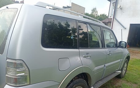 Mitsubishi Pajero IV, 2009 год, 2 200 000 рублей, 2 фотография