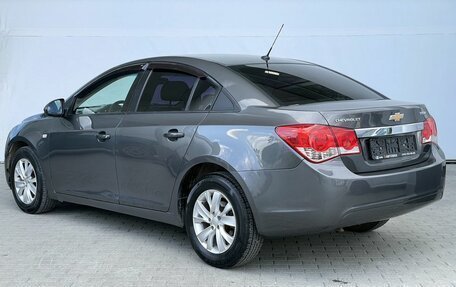 Chevrolet Cruze II, 2011 год, 588 000 рублей, 8 фотография