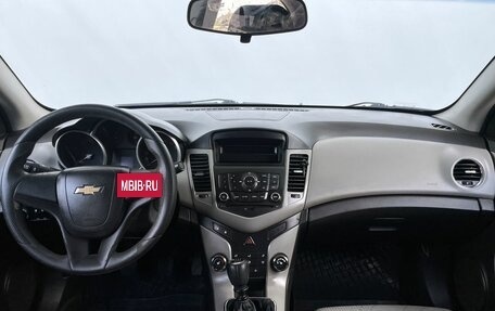 Chevrolet Cruze II, 2011 год, 588 000 рублей, 12 фотография