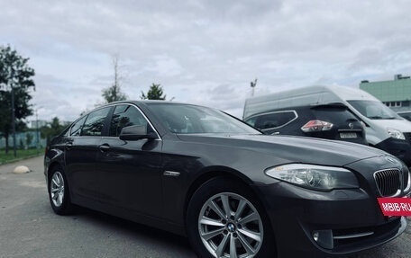 BMW 5 серия, 2012 год, 1 800 000 рублей, 2 фотография
