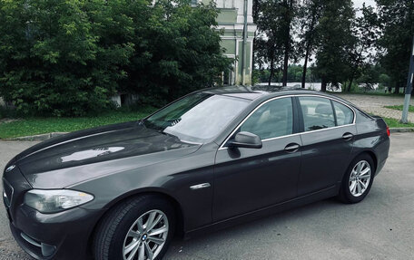 BMW 5 серия, 2012 год, 1 800 000 рублей, 4 фотография