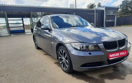 BMW 3 серия, 2007 год, 675 000 рублей, 2 фотография