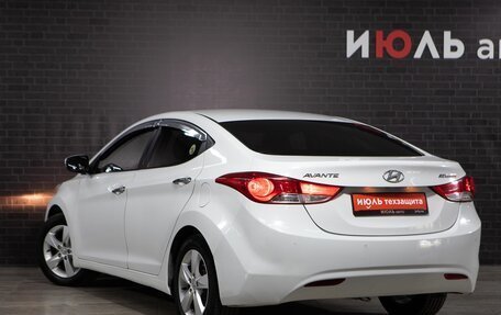Hyundai Avante, 2011 год, 995 000 рублей, 9 фотография