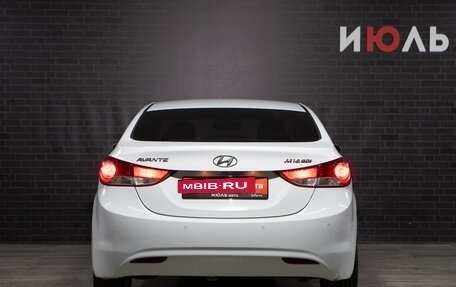 Hyundai Avante, 2011 год, 995 000 рублей, 7 фотография