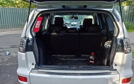 Mitsubishi Outlander III рестайлинг 3, 2011 год, 1 350 000 рублей, 4 фотография